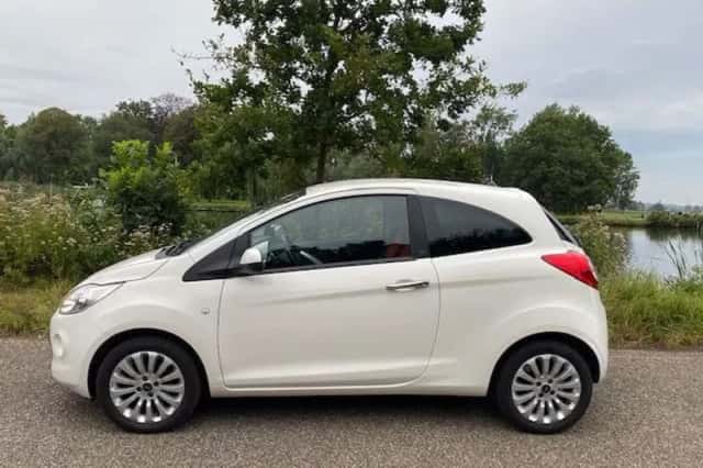 Ford Ka (2012) thumbnail 3