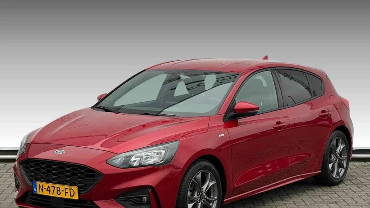 Ford Focus (2021) — foto 1