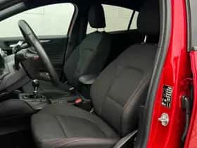 Ford Focus (2021) thumbnail 6