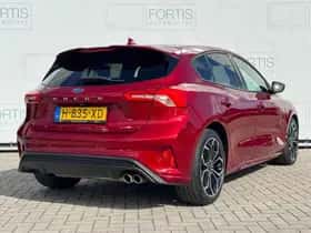Ford Focus (2020) thumbnail 2