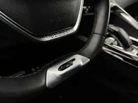 Peugeot 5008 (2023) thumbnail 15