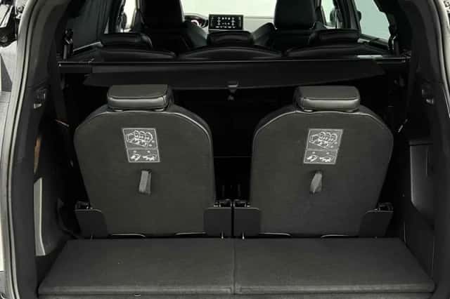 Peugeot 5008 (2023) thumbnail 6