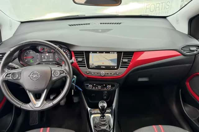 Opel Crossland (2022) thumbnail 4