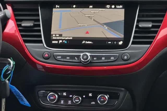 Opel Crossland (2022) thumbnail 6