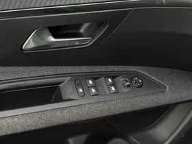 Peugeot 3008 (2021) thumbnail 12