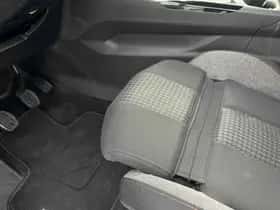 Peugeot 3008 (2021) thumbnail 16