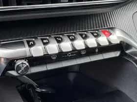 Peugeot 3008 (2021) thumbnail 19