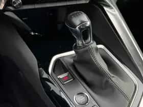 Peugeot 3008 (2021) thumbnail 24