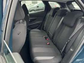 Peugeot 3008 (2021) thumbnail 4