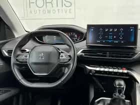 Peugeot 3008 (2021) thumbnail 5