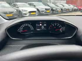 Peugeot 208 (2023) thumbnail 11