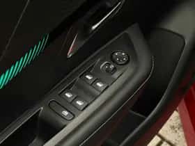 Peugeot 208 (2023) thumbnail 17