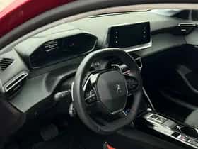 Peugeot 208 (2023) thumbnail 4