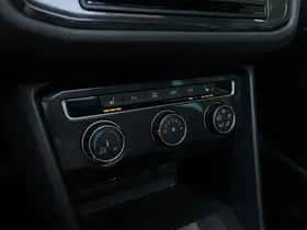 Volkswagen Tiguan (2017) thumbnail 17