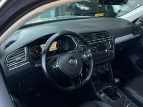 Volkswagen Tiguan (2017) thumbnail 4