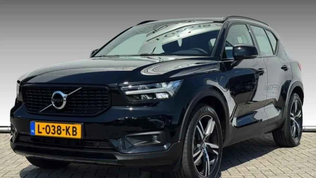 Volvo XC40 (2021) — foto 1