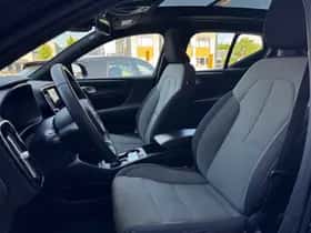 Volvo XC40 (2021) thumbnail 5