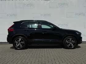 Volvo XC40 (2021) thumbnail 8