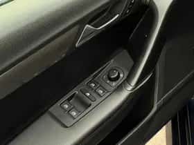 Volkswagen Passat (2013) thumbnail 16