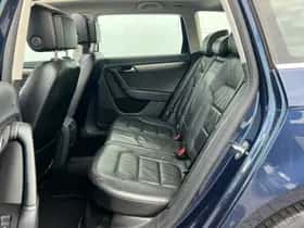 Volkswagen Passat (2013) thumbnail 27