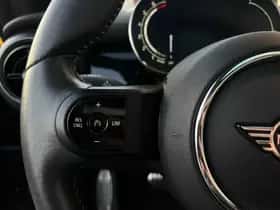 MINI Cooper (2022) thumbnail 24