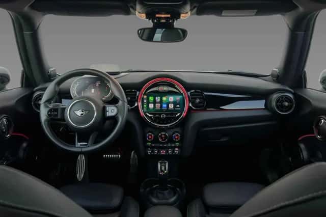 MINI Cooper (2022) thumbnail 4
