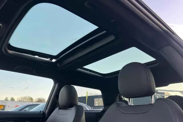 MINI Cooper (2022) thumbnail 5