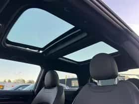 MINI Cooper (2022) thumbnail 5