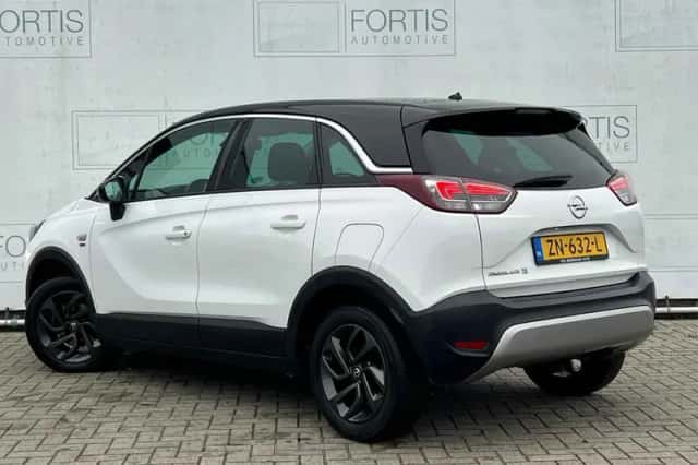 Opel Crossland X (2019) thumbnail 2