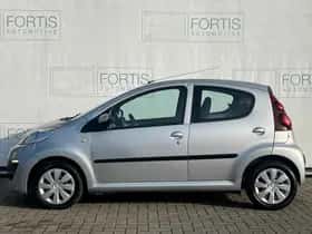 Peugeot 107 (2012) thumbnail 5
