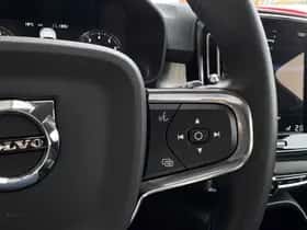 Volvo XC40 (2022) thumbnail 13