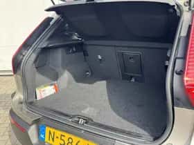 Volvo XC40 (2022) thumbnail 24
