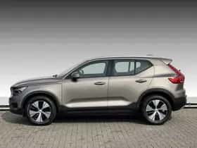 Volvo XC40 (2022) thumbnail 7