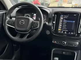 Volvo XC40 (2022) thumbnail 9