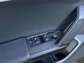 SEAT Leon (2022) thumbnail 25