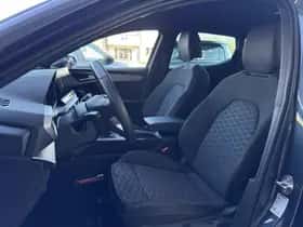 SEAT Leon (2022) thumbnail 4