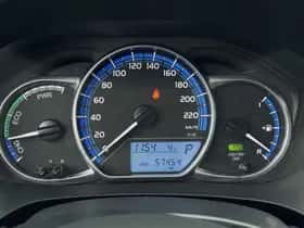 Toyota Yaris (2016) thumbnail 12
