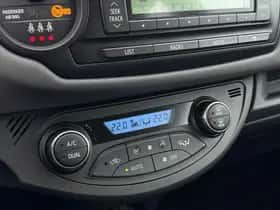 Toyota Yaris (2016) thumbnail 19