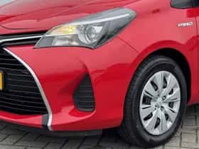 Toyota Yaris (2016) thumbnail 8