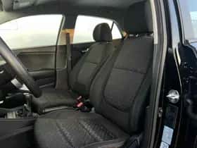 Kia Rio thumbnail 6