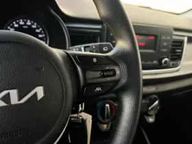 Kia Rio thumbnail 9
