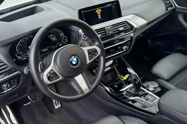 BMW X3 (2021) thumbnail 3