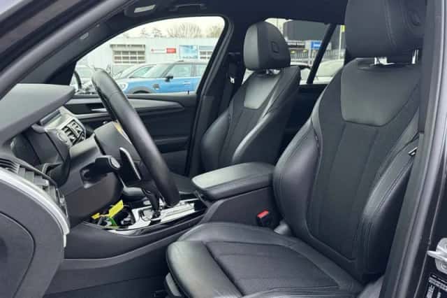 BMW X3 (2021) thumbnail 5