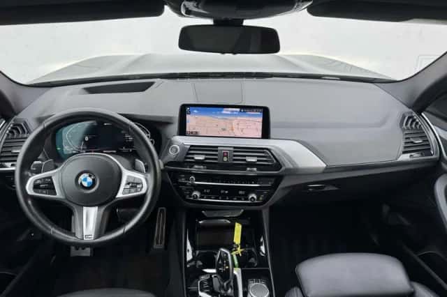 BMW X3 (2021) thumbnail 6