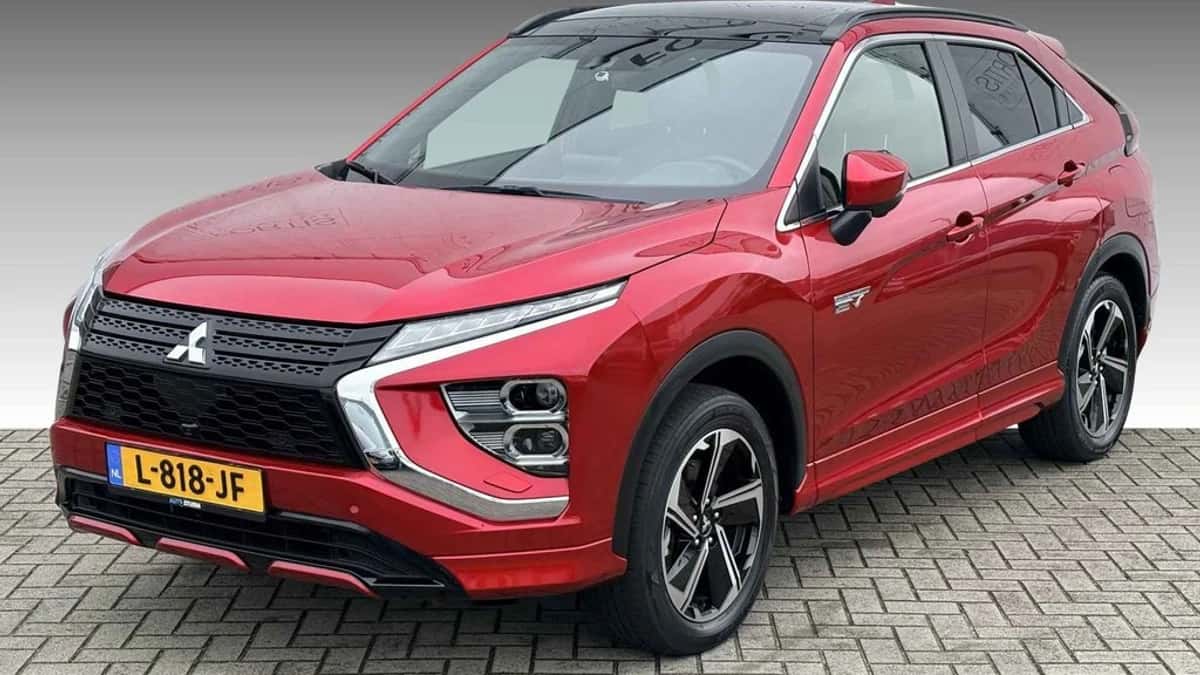 Mitsubishi Eclipse Cross (2021) — foto 1