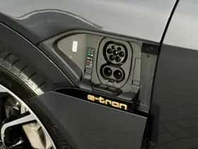 Audi e-tron (2019) thumbnail 11