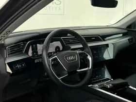 Audi e-tron (2019) thumbnail 5