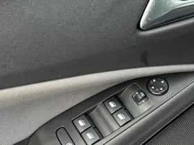 Opel Crossland X (2019) thumbnail 21