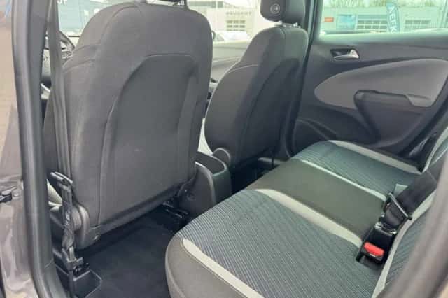 Opel Crossland X (2019) thumbnail 5