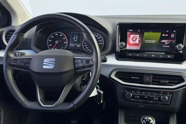 SEAT Ibiza (2022) thumbnail 5
